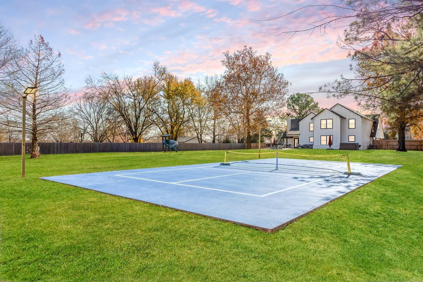 Pickleball Court – Enjoy friendly matches on the private, full-size outdoor pickleball court with outdoor lights so you can play in the evenings. 